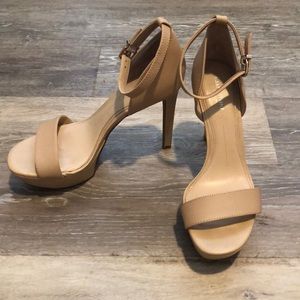 Gianni Bini Platform Pageant heel